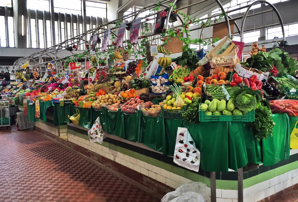 fruit-vegetables-mercado.jpg